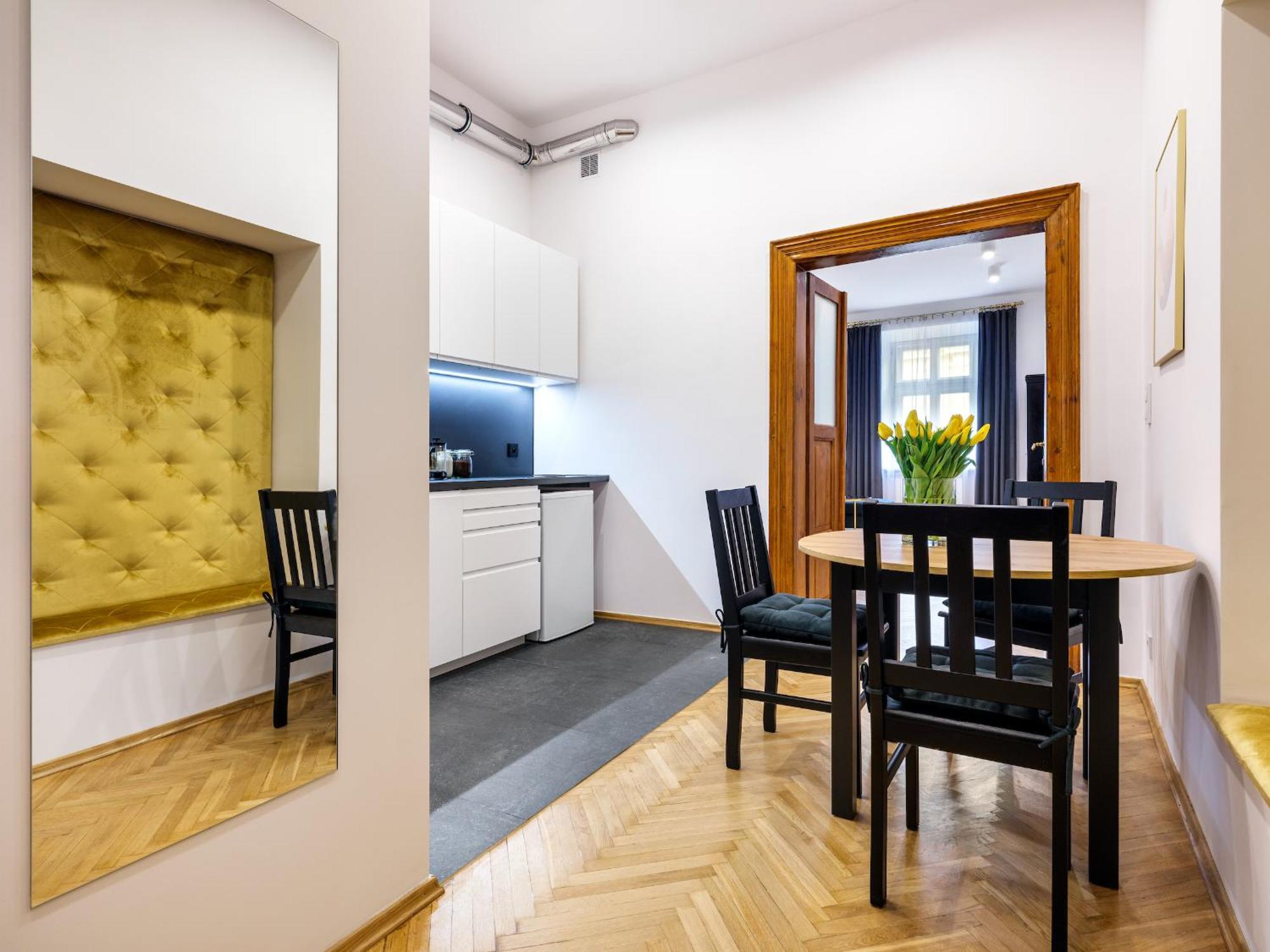 Tyzenhauz Apartments Old Town Cracovia Exterior foto